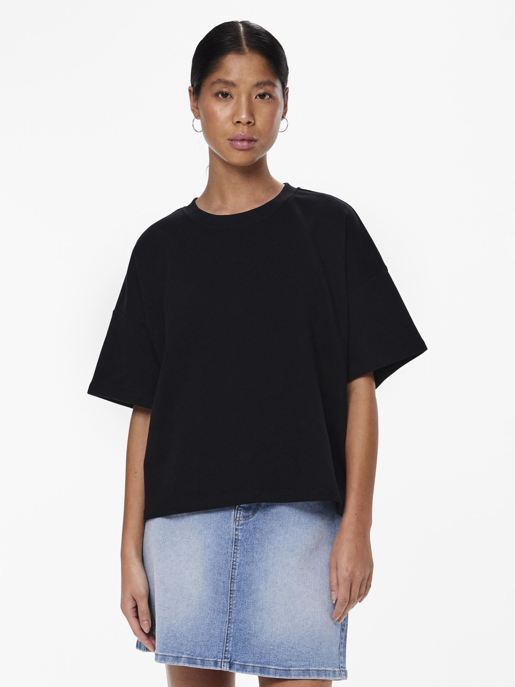 PCCHILLI SHORT SLEEVED TOP 1 PCCHILLI SHORT SLEEVED TOP
