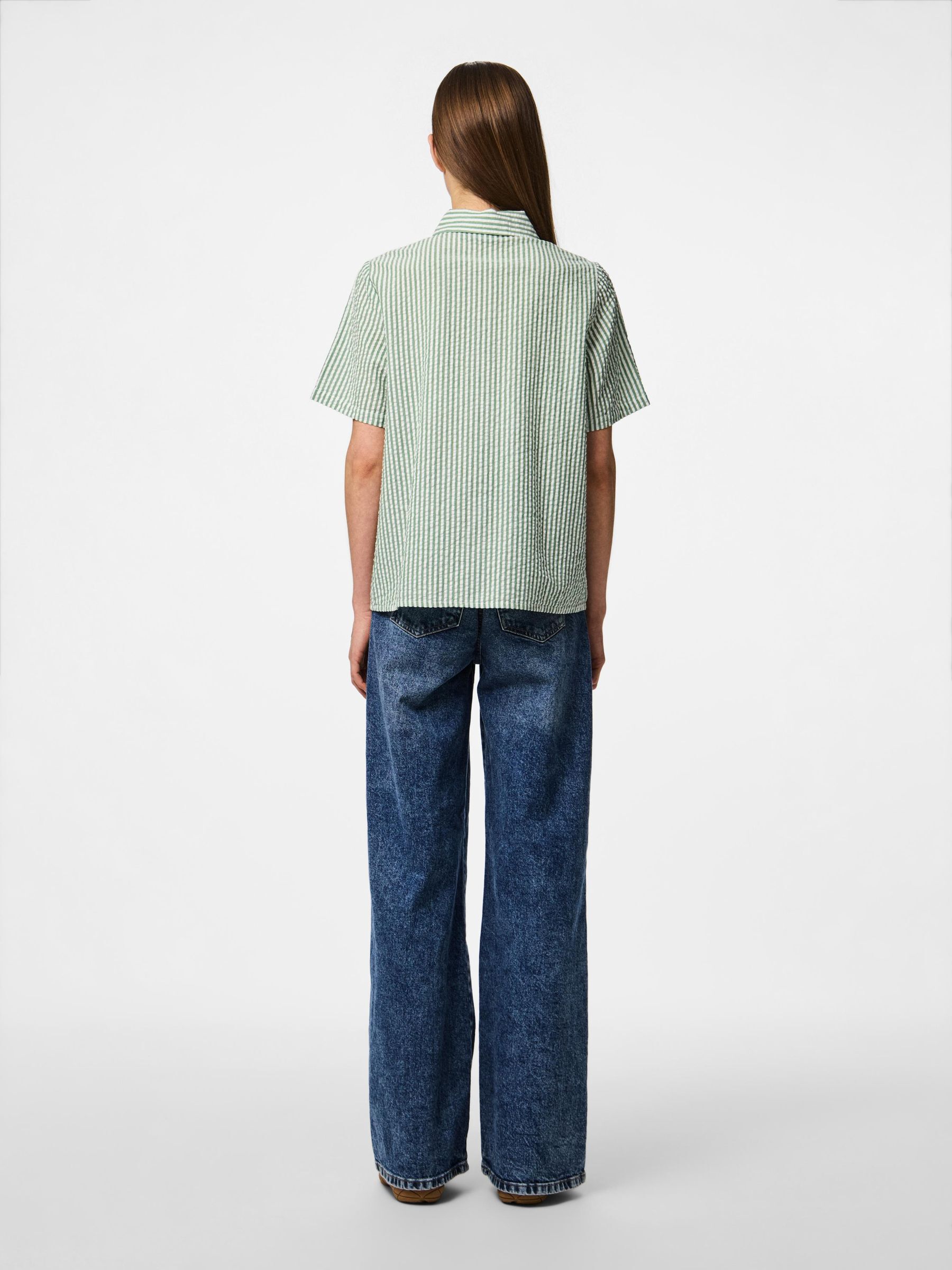 PCSALLY SEERSUCKER SHORT SLEEVED SHIRT 2 PCSALLY SEERSUCKER SHORT SLEEVED SHIRT