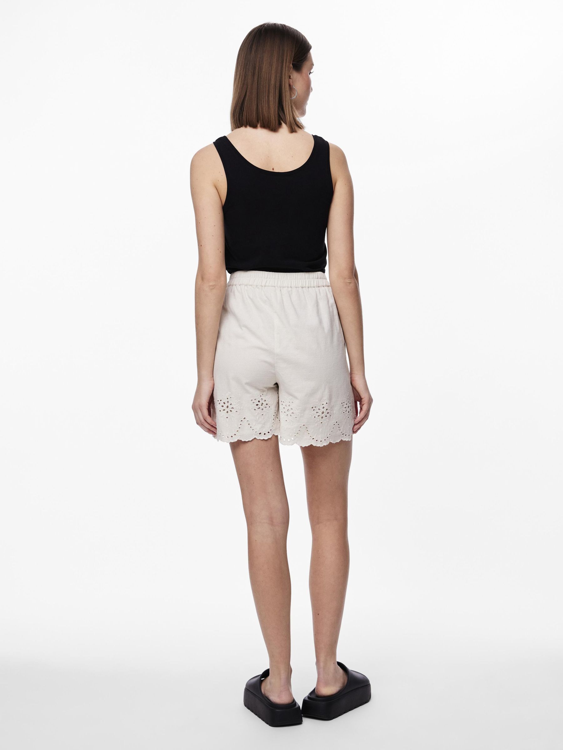 PCALMINA EMBROIDERY SHORTS 2 PCALMINA EMBROIDERY SHORTS