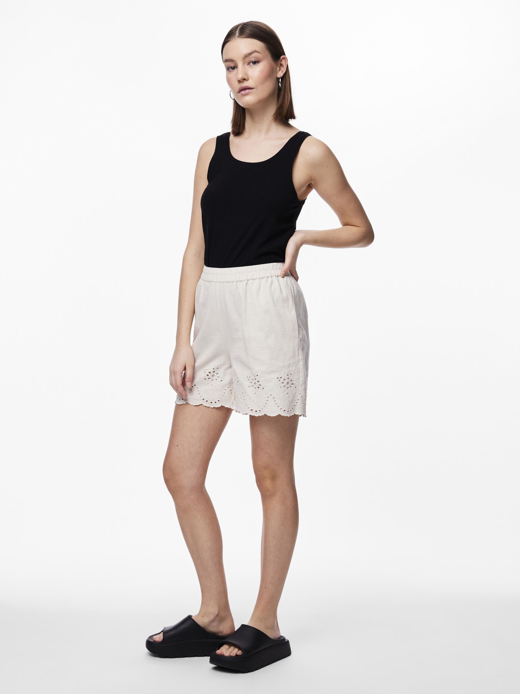 PCALMINA EMBROIDERY SHORTS 3 PCALMINA EMBROIDERY SHORTS