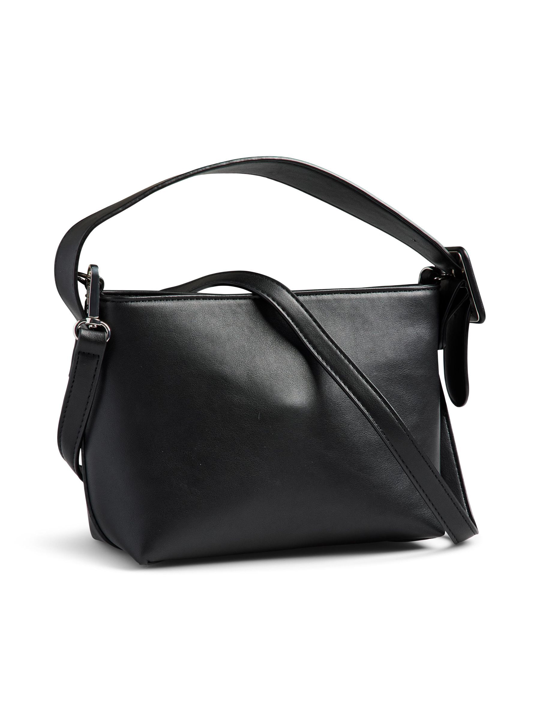PCUMA BUCKET BAG